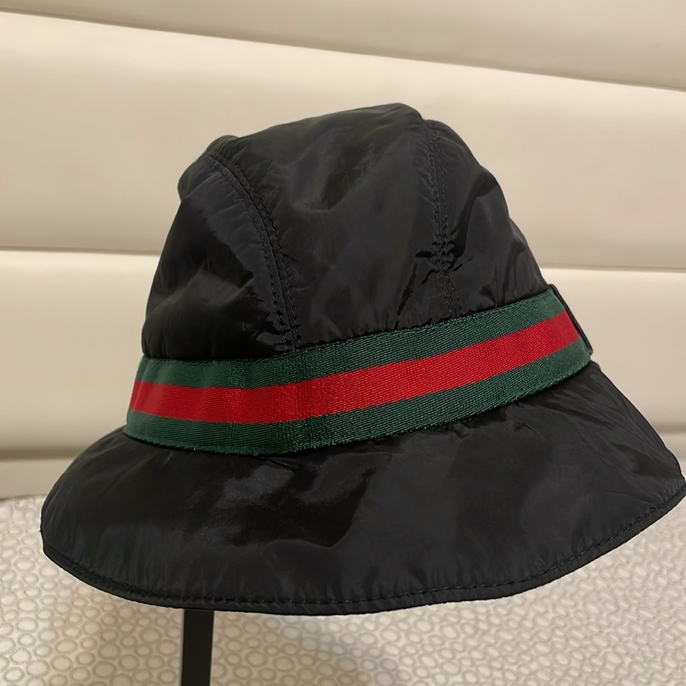 Gucci Nylon Black Hat with Sherry Line - Picture 4 of 8